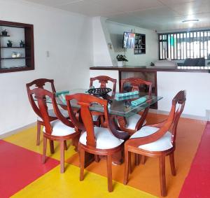 Casa Estación Modelia, near to the airport.