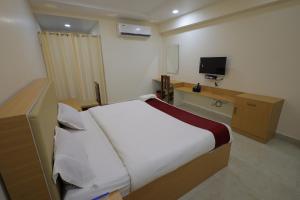 HOTEL RAJAM SELVA
