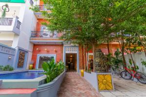 Angkor Rithy Boutiquese