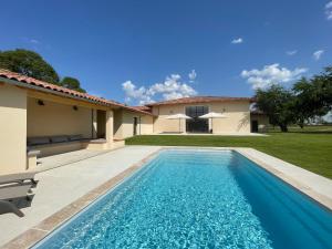 Maisons d'hotes Chateau de la Busquette - : photos des chambres