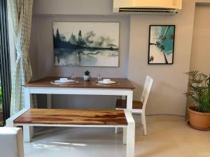 Sterling 401, off Carter Road, Bandra West by Connekt Homes