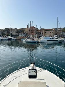 Bateaux-hotels Bateau Vedette 14 metres : photos des chambres