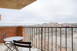 Clarendon 1BR w WD Gym across street from WF WDC-393