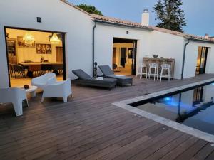 Villas Villa luxueuse sauna jacuzzi proche de la mer : photos des chambres