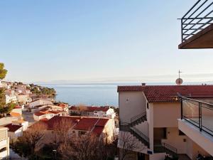 Cozy apartment with a balcony and a sea view