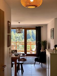 Appartements Les Lucioles - Charming flat in the mountains : photos des chambres