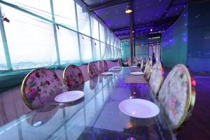 Hotel Emporio - Near New Delhi Railway Station - Paharganj