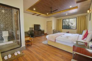 Pench Wilderness Camp Resort