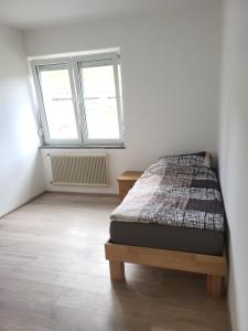 Schöne 2 zwei Zimmer Wohnung