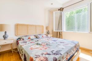 Villa piscine privée, jardin sur Antibes, pour 8 à 10 pers