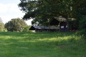 Tentes de luxe La Ferme de Penquelen : photos des chambres