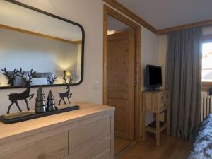 Sublime appartement 58m² Courchevel 1850 - 45 pers - Proche pistes, déco soignée, wifi, skis - FR-1-631-87