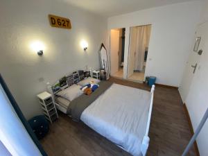 Hotels capsule Os-thel, Chambres a louer : Chambre Double - Non remboursable