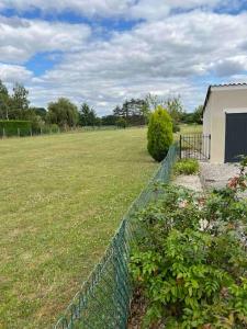 Maisons de vacances Maison avec plan d'eau ( peche no kill ) : photos des chambres