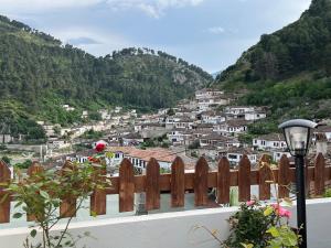 Villa Dona - 3hvězdičkové hotely ve městě Berat