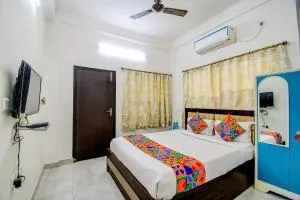 FabExpress Moon Residency - Thākurdwari