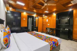 FabHotel Blue Moon Home Stay