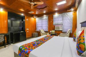 FabHotel Blue Moon Home Stay