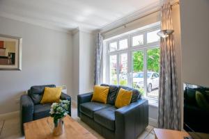 105 - Lovely Townhouse By Shortstays