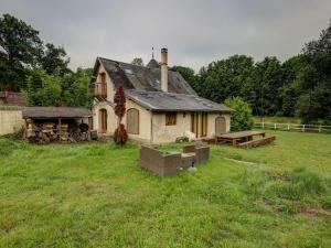 Maisons de vacances Pleasant Holiday Home in Raizeux with Garden : photos des chambres