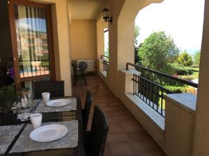 3 bedroom seaview apartment 2nd floor