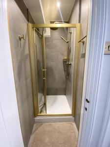 Apartment in Stepney Green