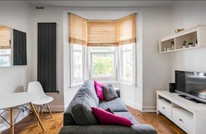 Duplex with free parking - 3-gwiazdkowe hotele w mieście Londyn