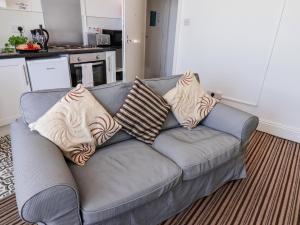 6 Beach View Beaconsfield House