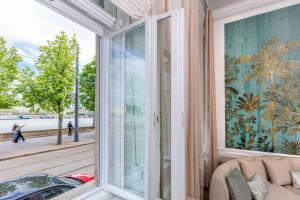 OrangeHomes Luxury apartment next to Gellért Hill