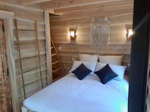 Chalets Le Jardin Des Cabanes : photos des chambres