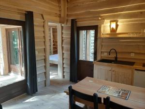 Chalets Le Jardin Des Cabanes : photos des chambres