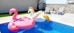 Villa Salvore - new luxury house, heated pool, near beaches, playroom - Istria