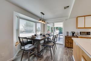 Charming Rogue Valley Home in Central Point!