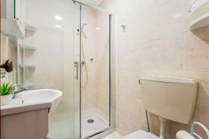 Pine Trees Penthouse