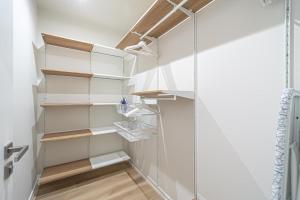 Modern Loft Apartment with free parking No 1