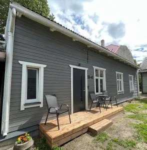 Jannseni Summer House with AC and free private parking - Papsaare