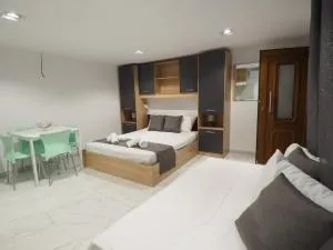 Aiora View - Thymonia Beach