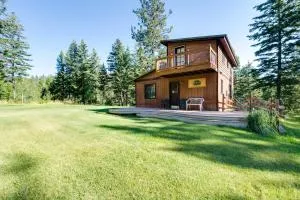 Conconully Cabin on 42 Private Acres Near Hiking! - Mazama