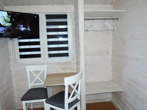 Holiday House in Dziwnówek near Sea and Lake