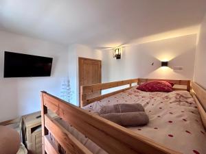 Appartements Le Rioumajou 2 - Grand T4 - Piscine - Centre St Lary : photos des chambres