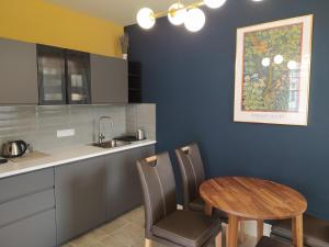 Pod hradbami Křivoklát