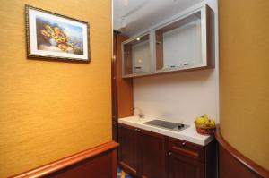 Luxury Sea Residence by Kristina