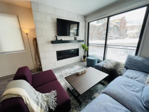 YPK139 Skiers Dream Canyons