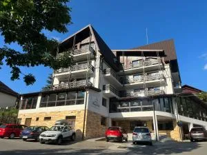 Hotel Margaritar - Азуга