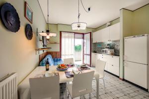 Edera With Balcony Few Steps From Sea - Happy Rentals