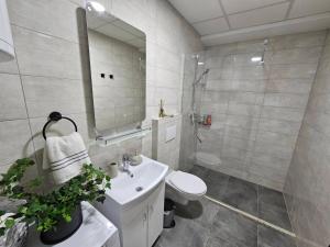 Nightingales Signature Suite