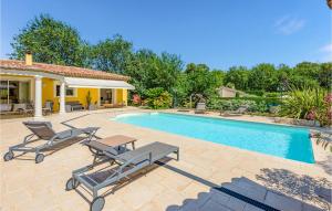 Maisons de vacances Beautiful Home In Vence With Outdoor Swimming Pool, Wifi And 4 Bedrooms : photos des chambres