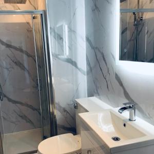 The WhiteHouse Holiday Apartments