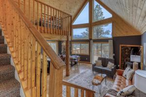 452 Swiss Village Dr