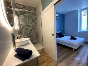 Appartements LA PERLE BLEUE, Centre ville Valence,Proche gare : photos des chambres